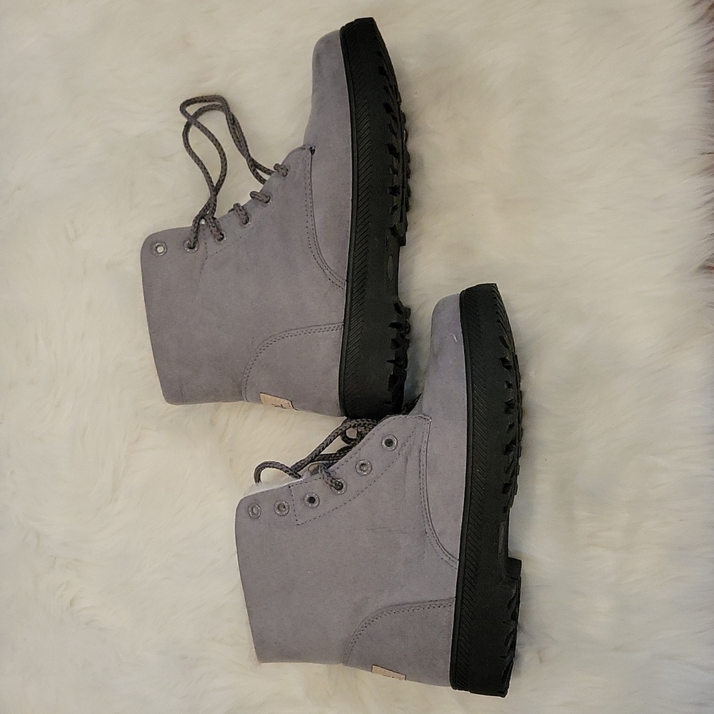 Fleece lined women's boots